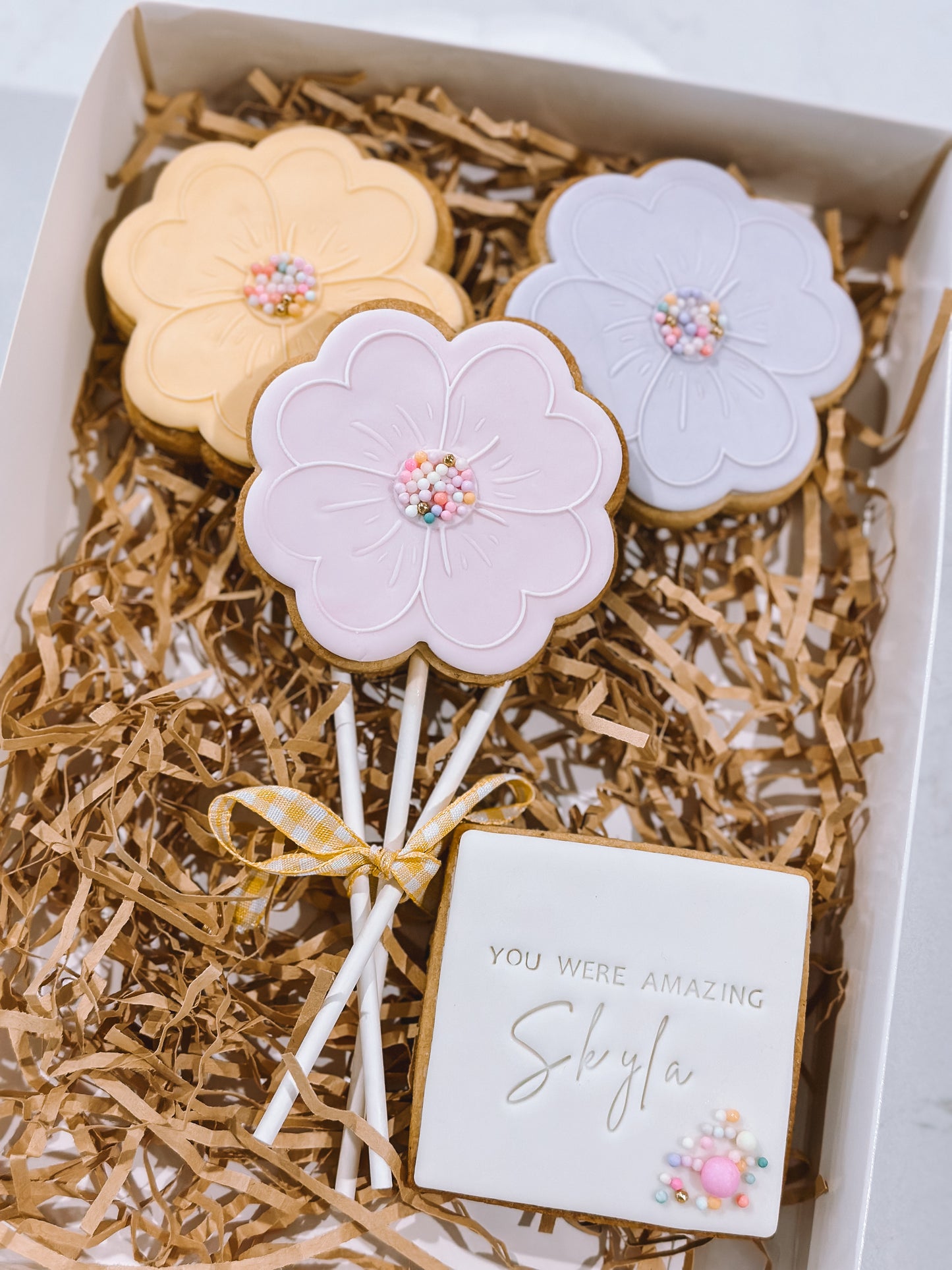 FLOWER COOKIE POPS